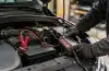 Auto akumulatora uzlāde